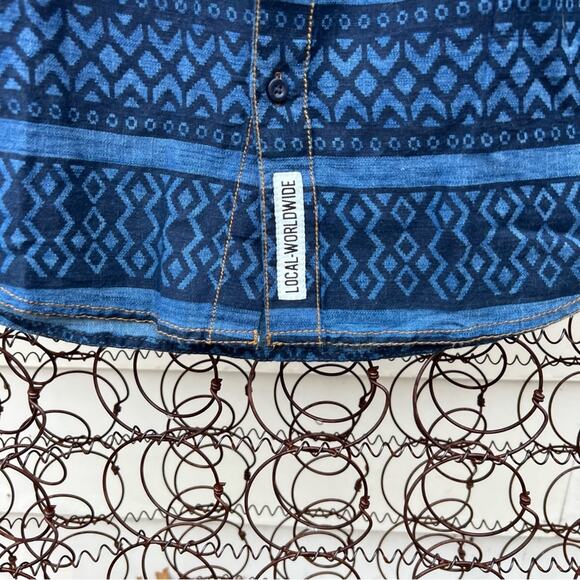 Kavu Navy black blue tribal Aztec stripe short sleeve button down shirt - Picture 2 of 6